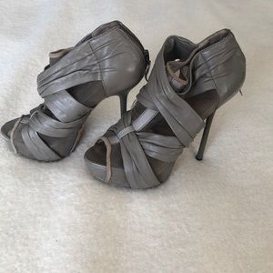 LAMB 6 Grey Stilettos